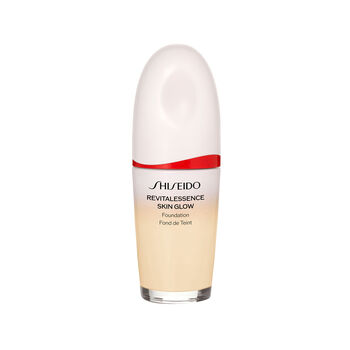 REVITALESSENCE SKIN GLOW Foundation SPF 30, 110