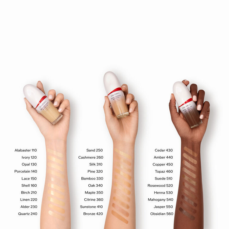 REVITALESSENCE SKIN GLOW Foundation SPF 30, 130