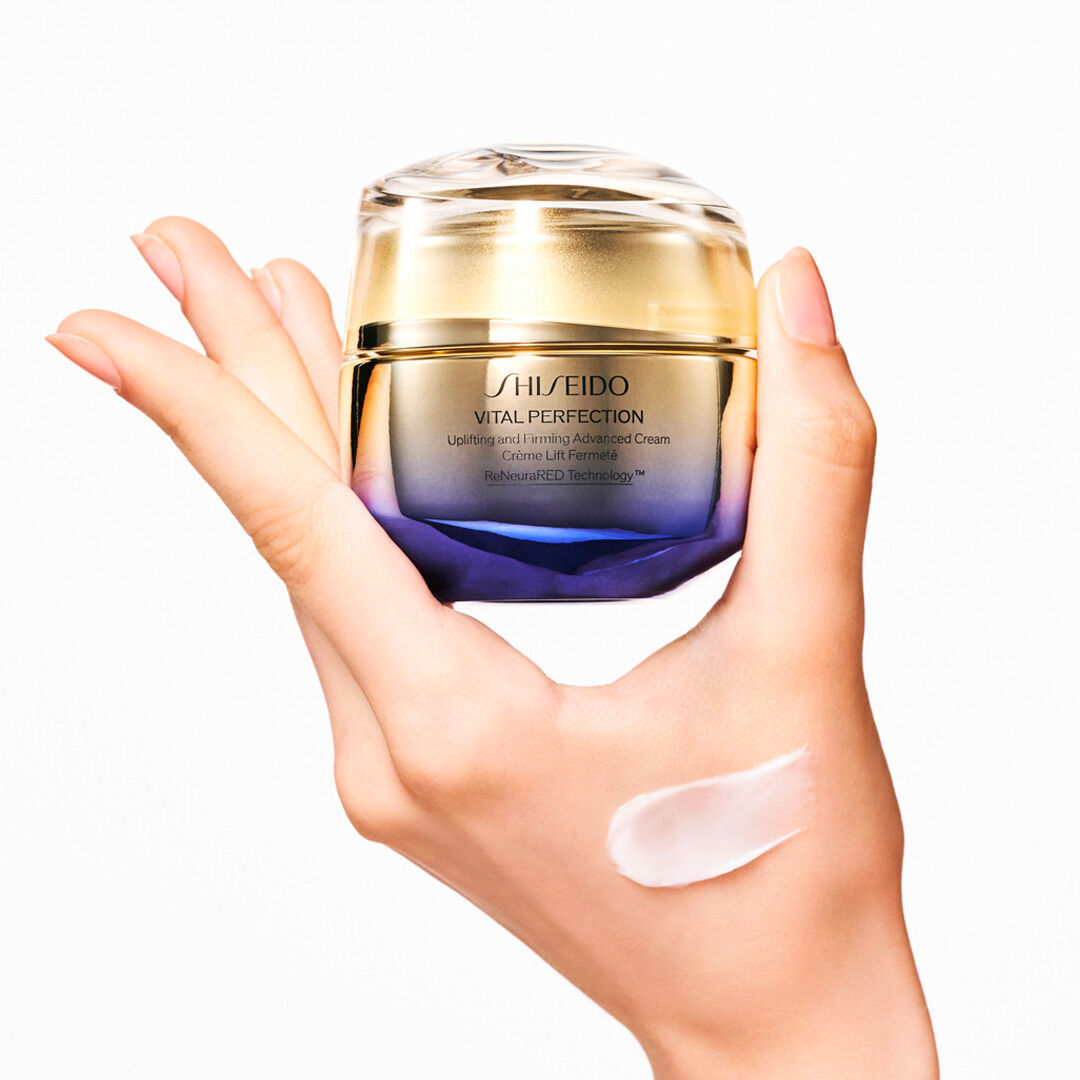 Vital Perfection Advanced Pouch Set