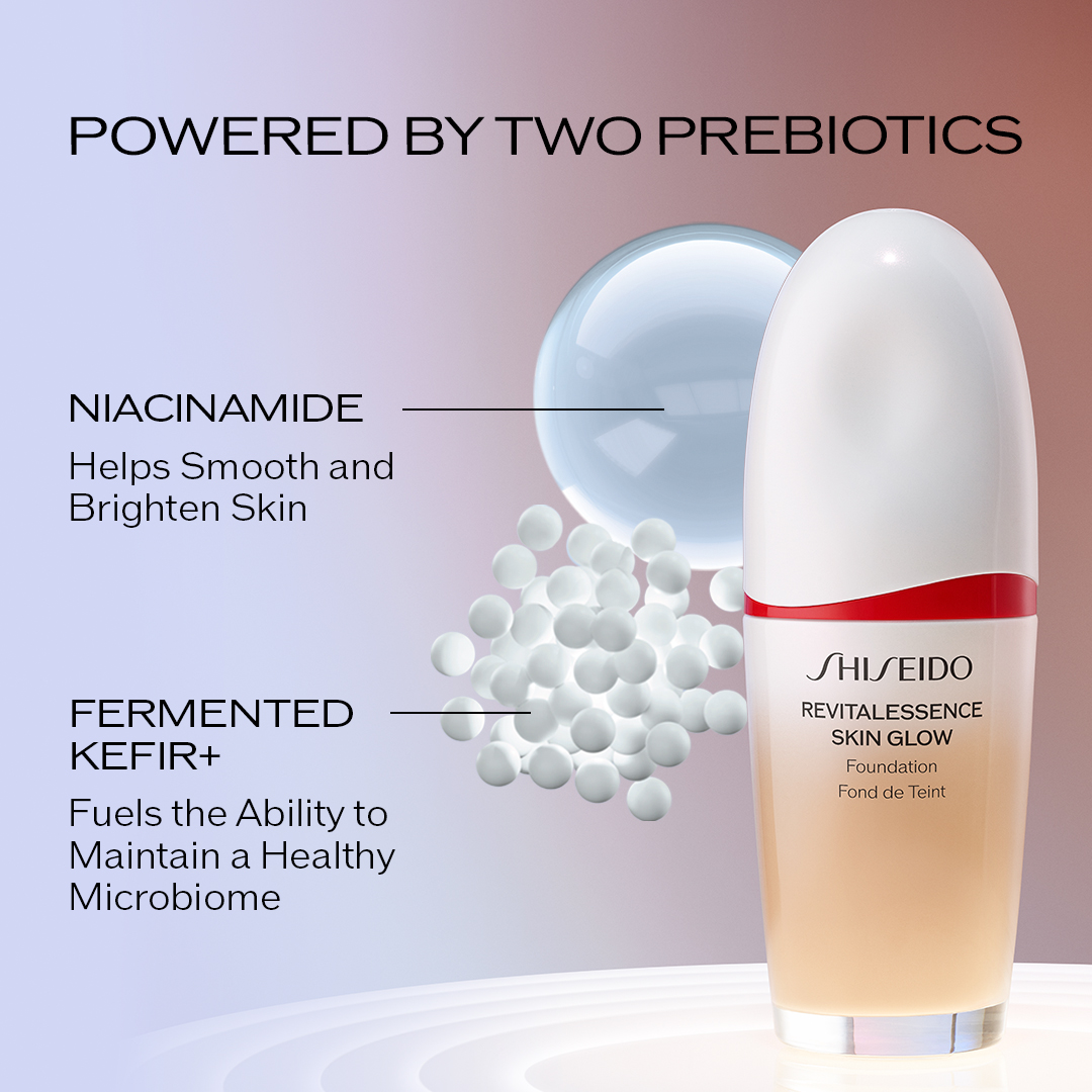 REVITALESSENCE SKIN GLOW Foundation SPF 30, 320