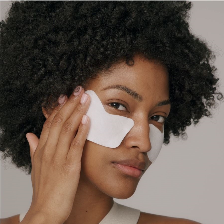 VPN-eye-mask2.JPG?frz-v=1281